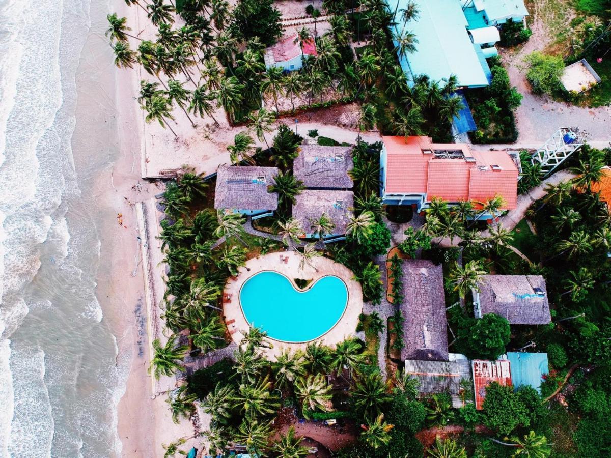 Little Paris Resort Phan Thiet Bagian luar foto