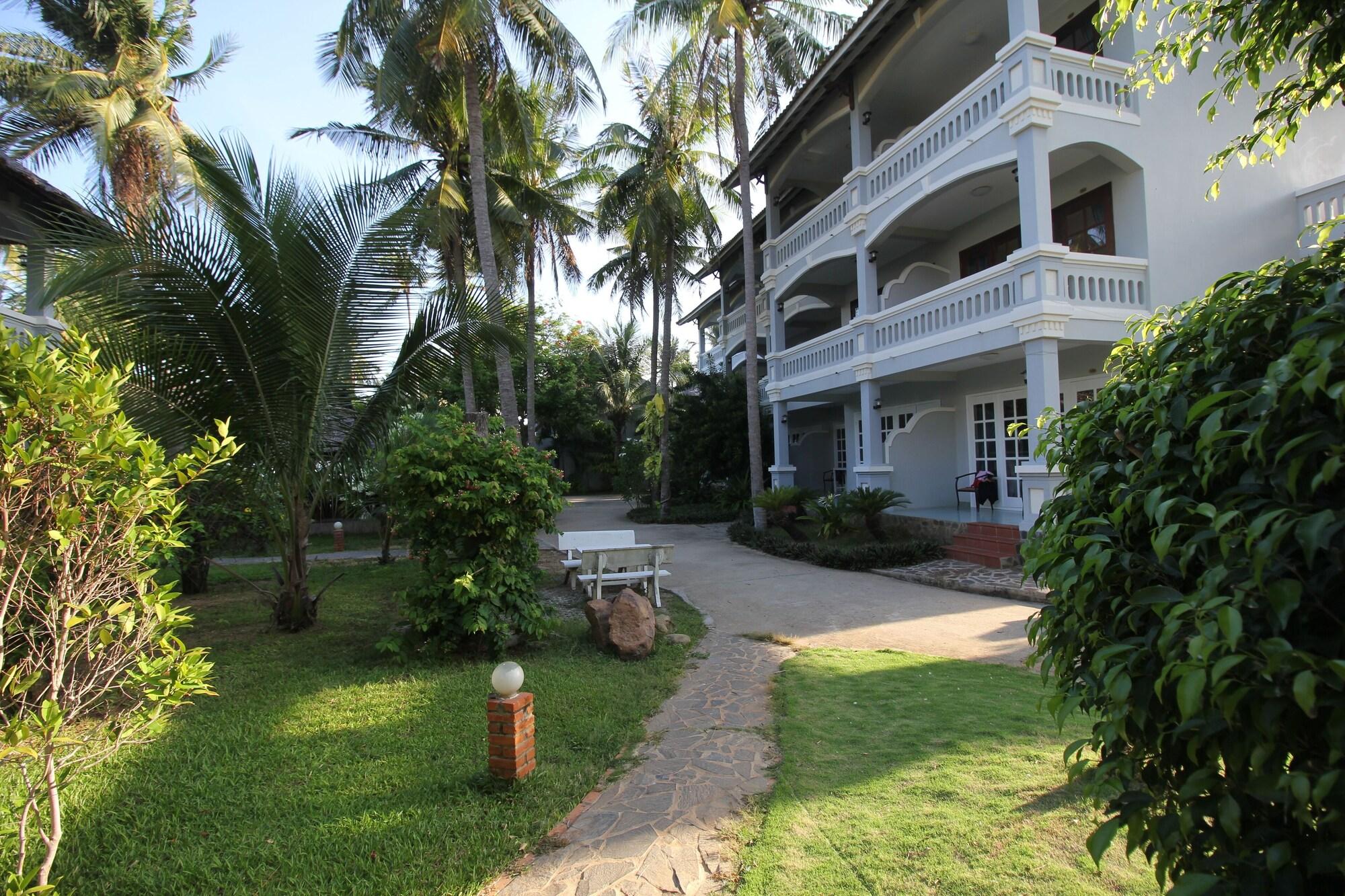 Little Paris Resort Phan Thiet Bagian luar foto