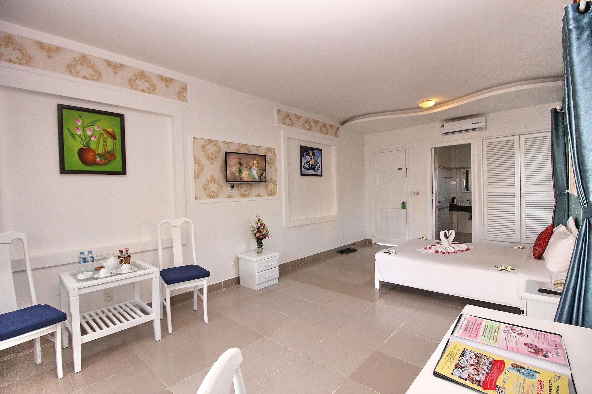 Little Paris Resort Phan Thiet Bagian luar foto