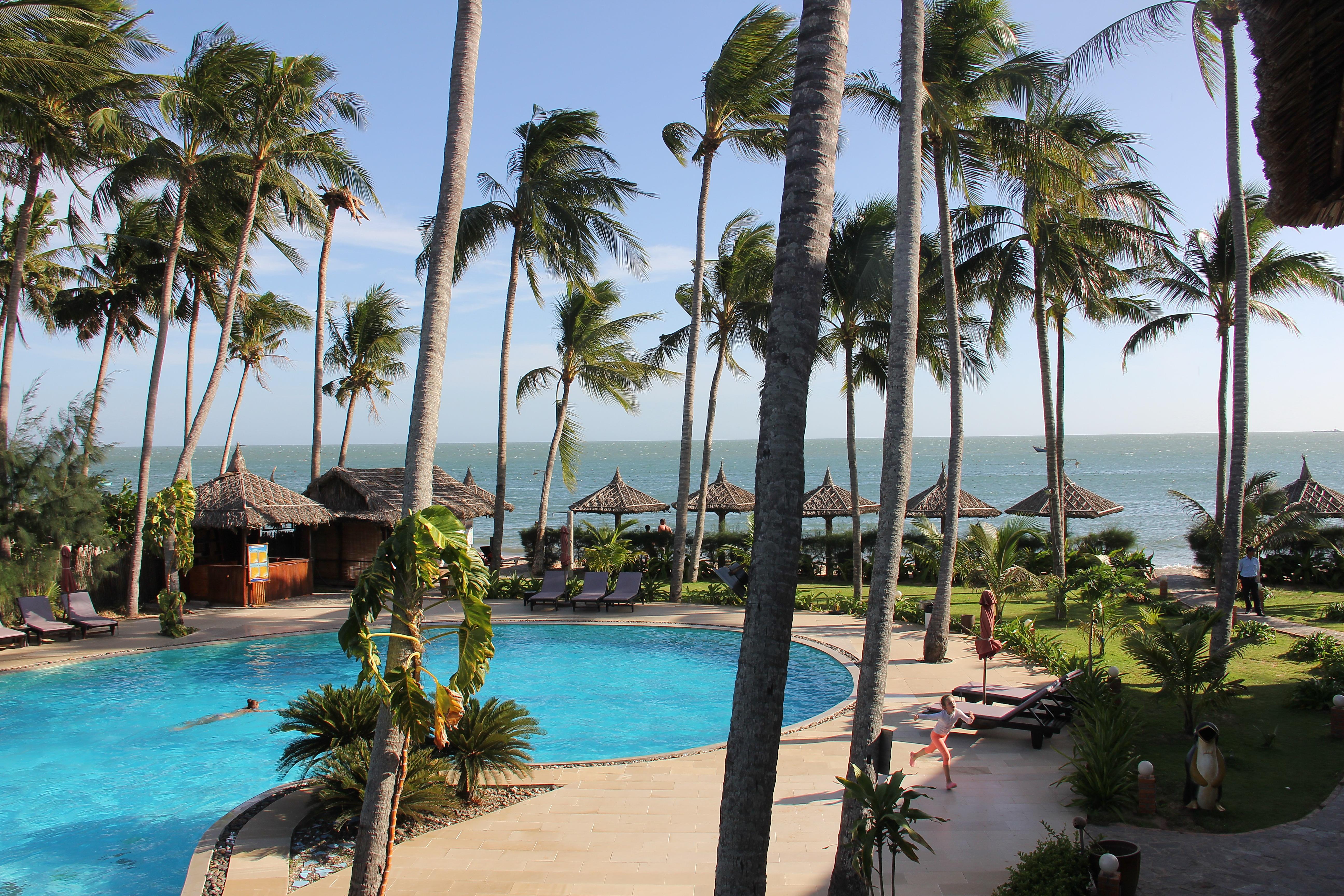 Little Paris Resort Phan Thiet Bagian luar foto